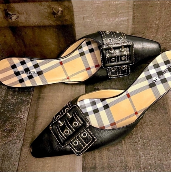 Burberry Shoes - BURBERRY kitten heels size 38.5